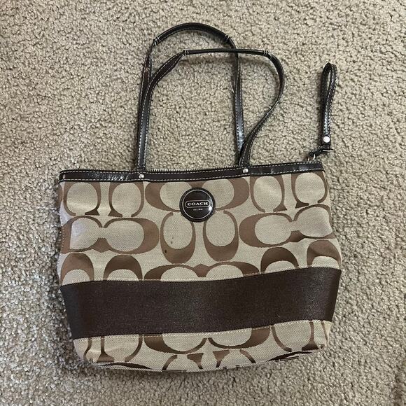 Coach Signature Monogrammed C Canvas Purse Travel Tote Bag Zip Closure - Picture 2 of 10